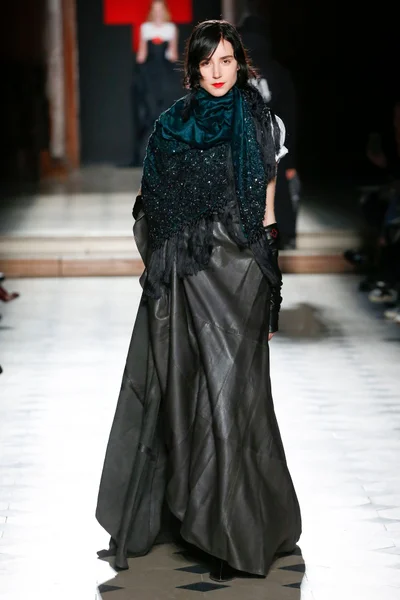 Look 29